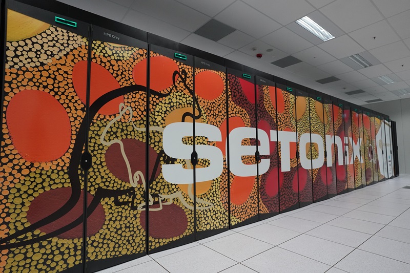 A highly decorated line of panels with 'setonix' written across it.