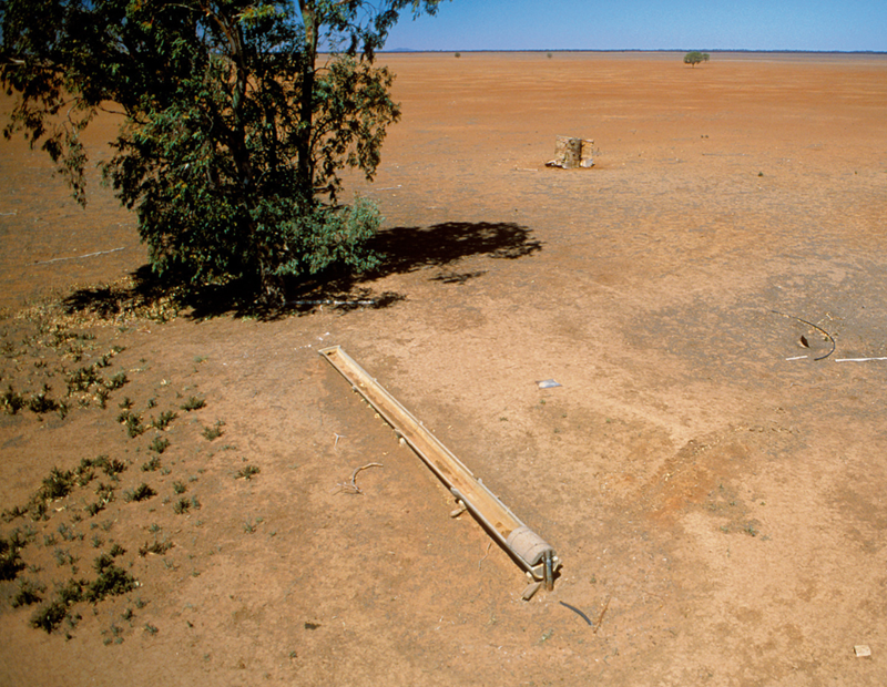 Dry water trough and bore in drought conditions near Hillston, NSW. November 2002. Image credit: Gregory Heath