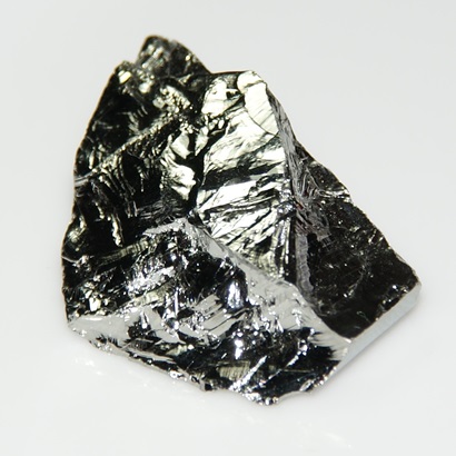 A very shiny silvery piece of mineral 