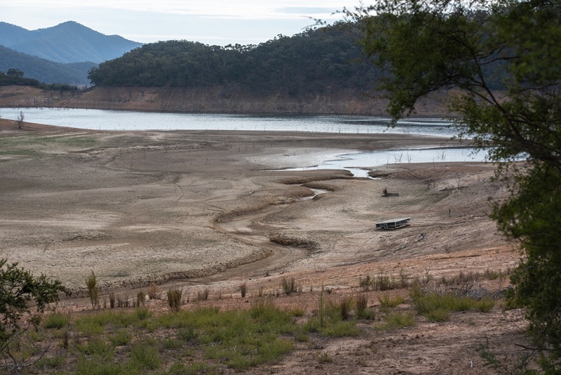 Drought-affected irrigation near a river.